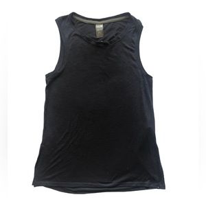 Mountain Hardware Tank